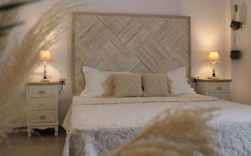 Dreamcatcher Apartments Milos